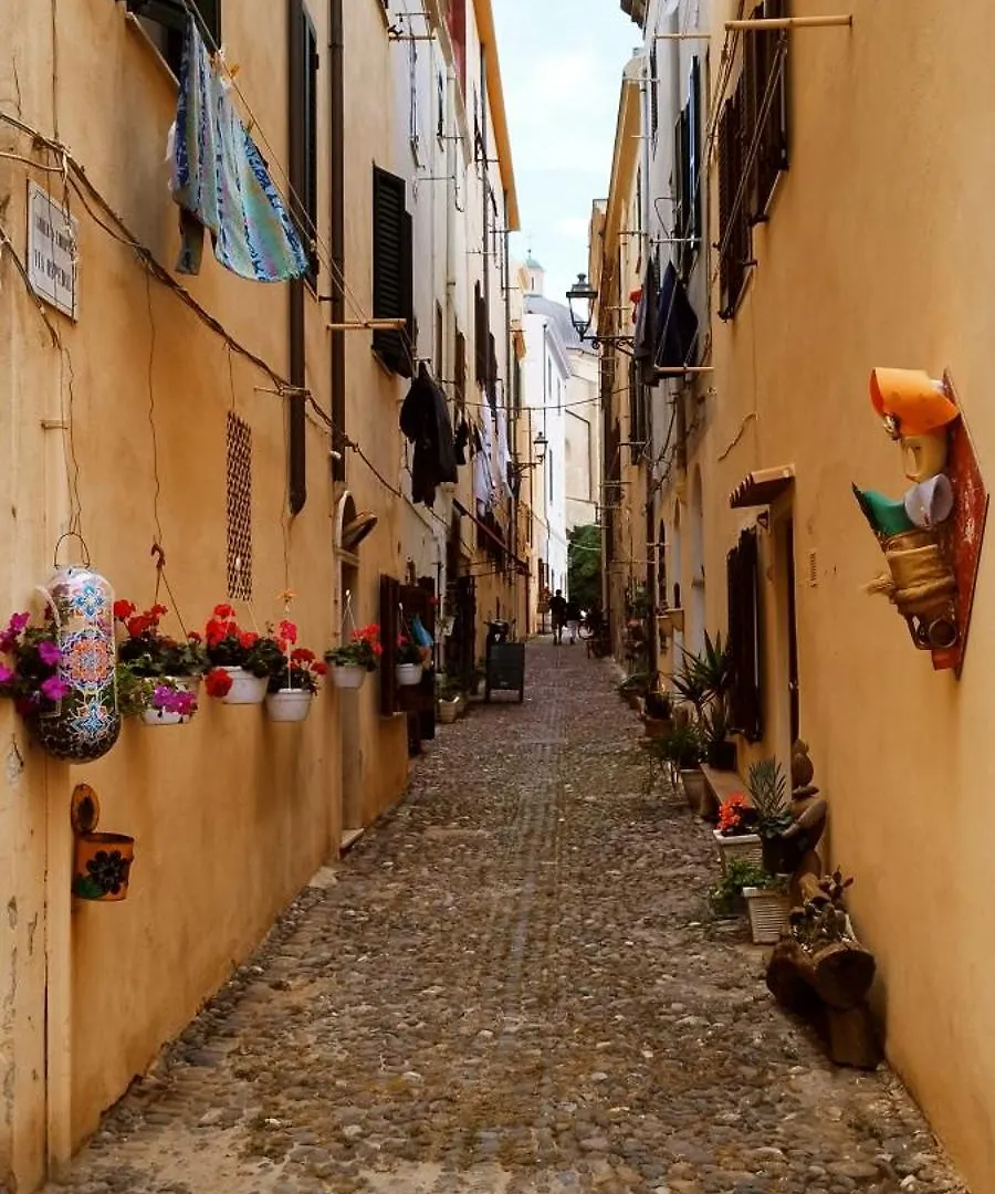 Alguer Old Town Apartment Italy